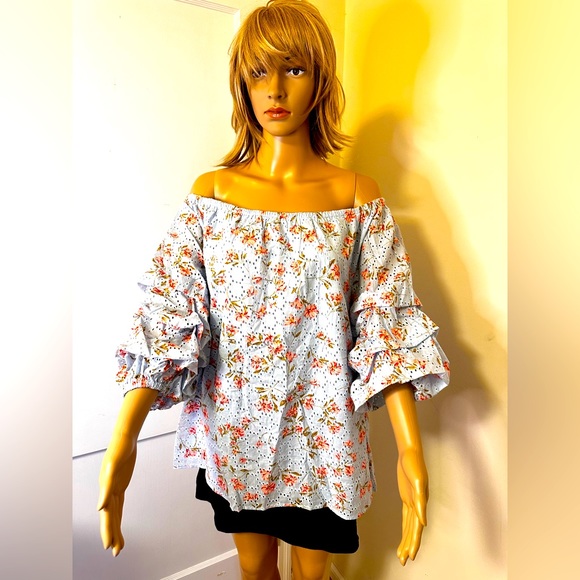 CeCe Tops - NWT - Cece Women's blouse - Size XL